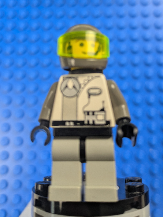 Lego Space: Exploriens: Exploriens - Dark Gray Helmet sp008 Set 6982