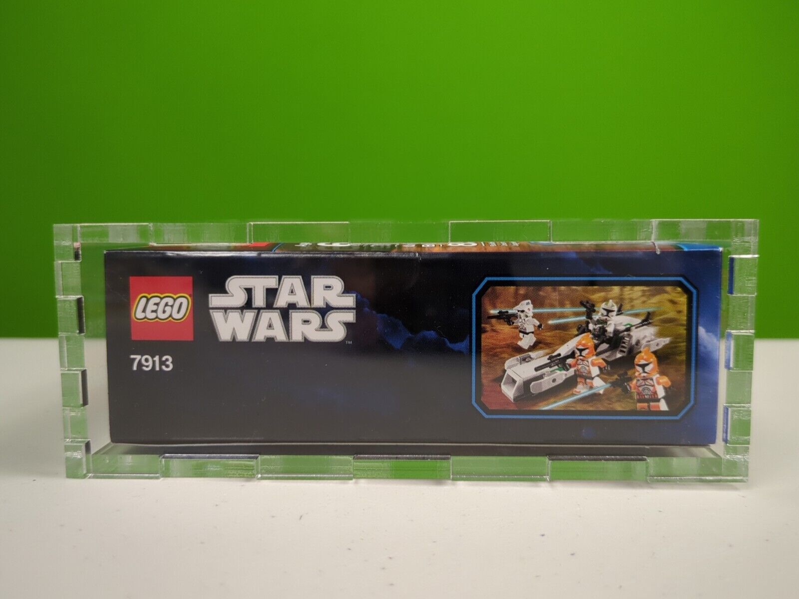 Lego Star Wars: Clone Trooper Battle Pack Set 7913 BRAND NEW!