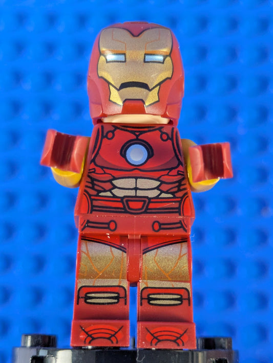 Lego Super Heroes: Avengers: Iron Man - Dark Red sh1008 Sets 76310, 76307