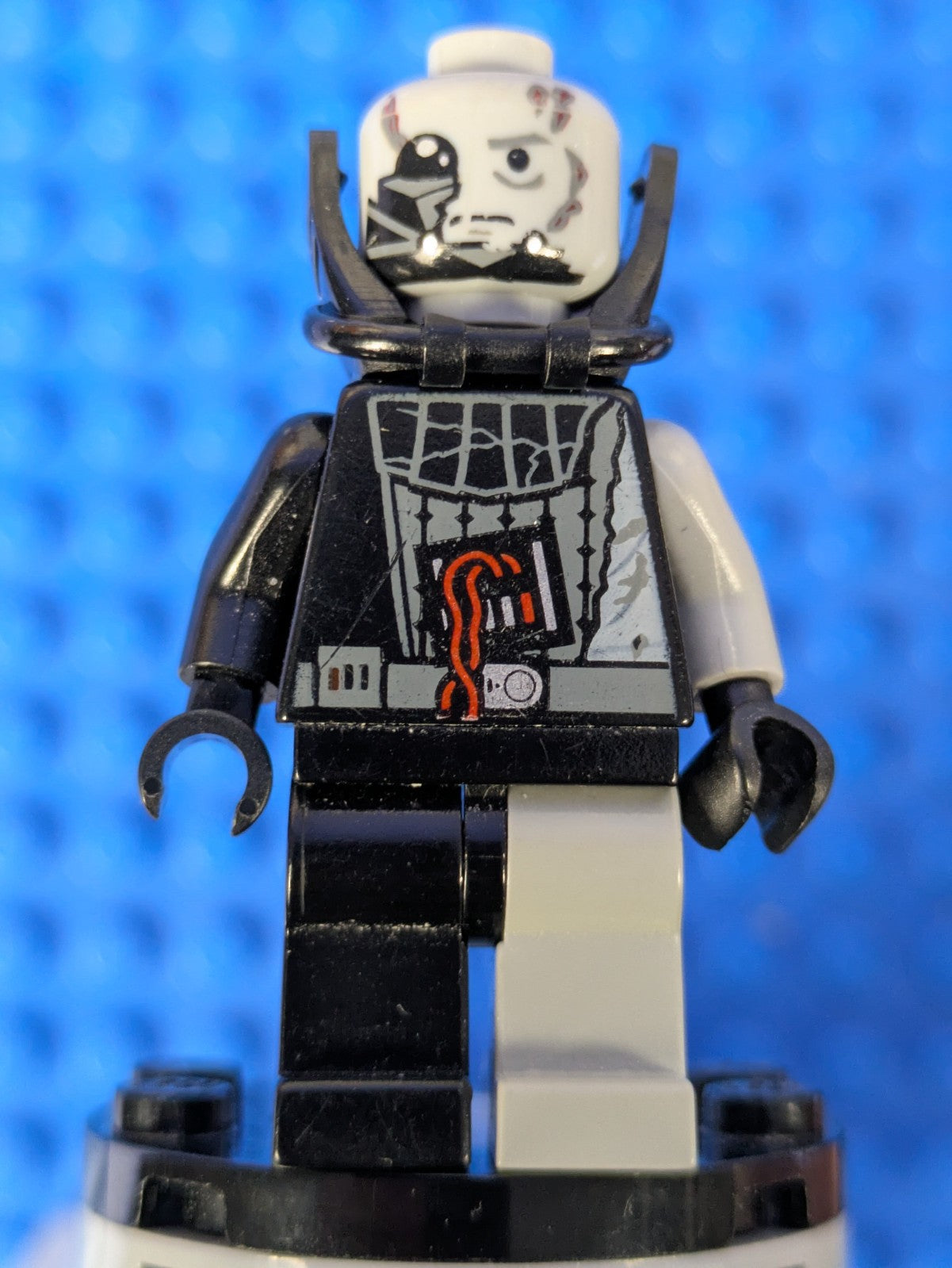Lego Star Wars: Darth Vader (Battle Damaged) sw0180 Set 7672