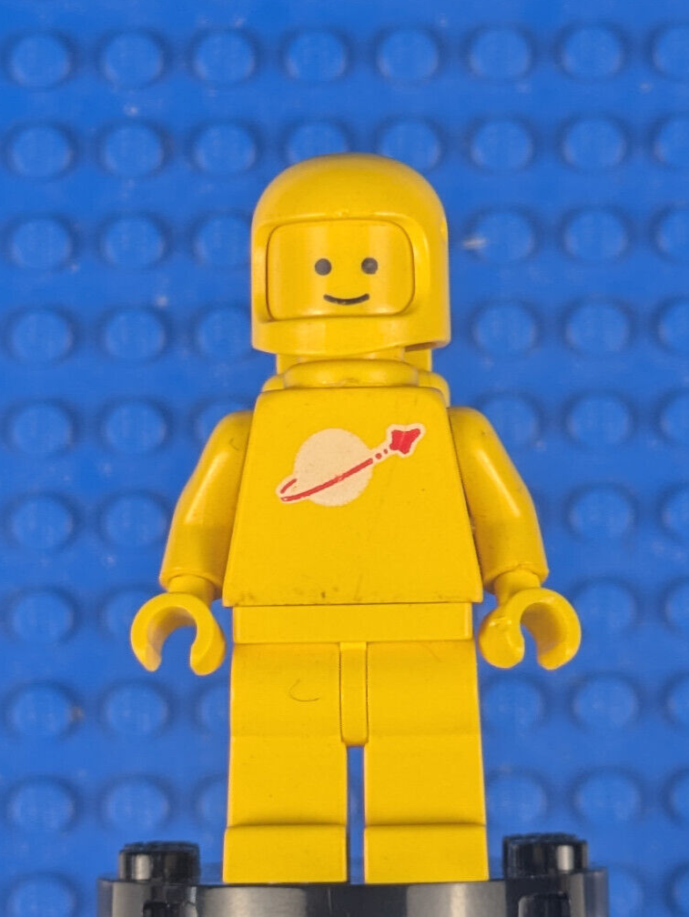 Lego Space: Classic Space: Classic Space - Yellow with Air Tanks sp007 Set 6950