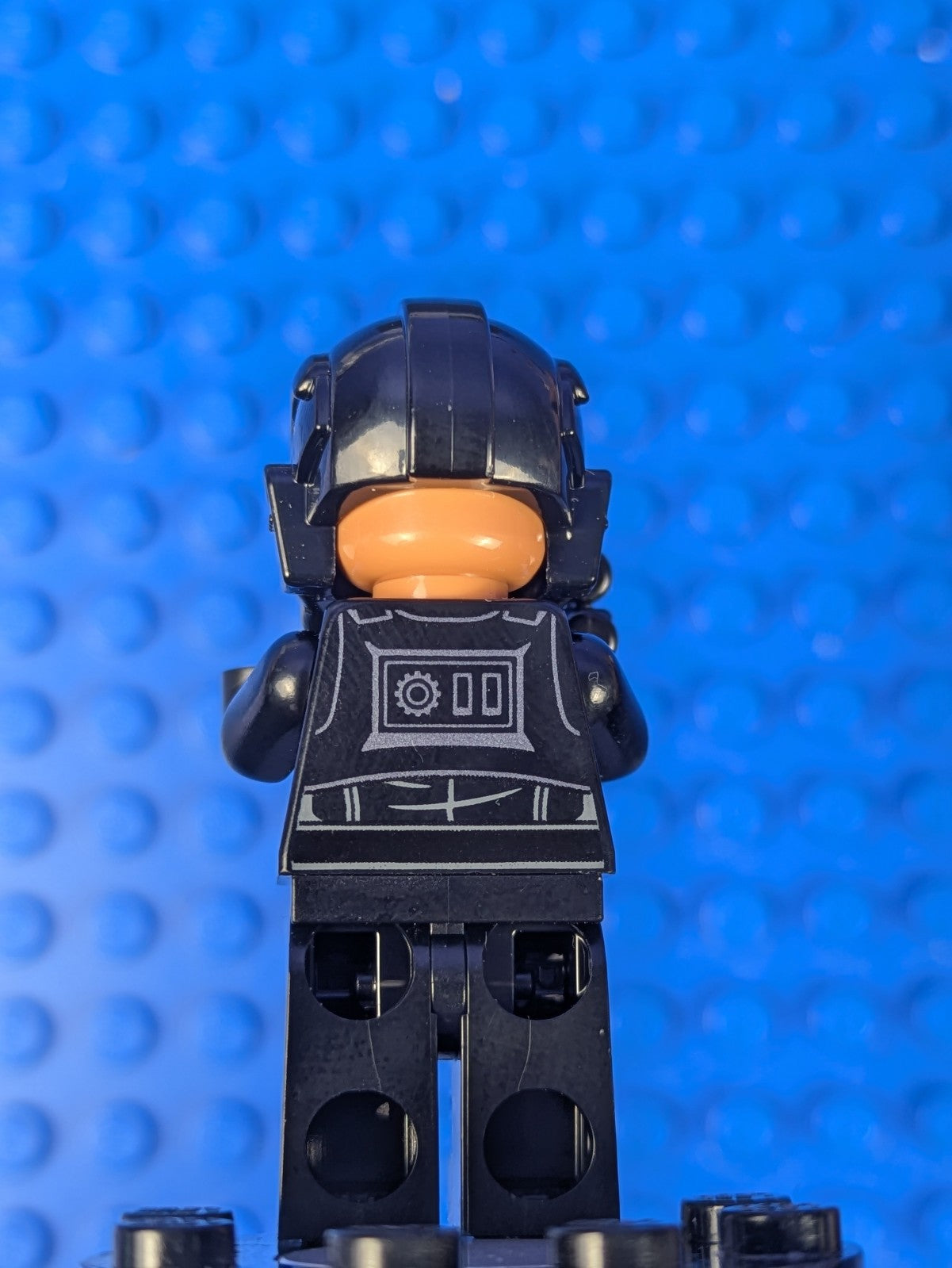 Lego Star Wars: Imperial TIE Fighter / Interceptor Pilot Female sw1260 Set 75348