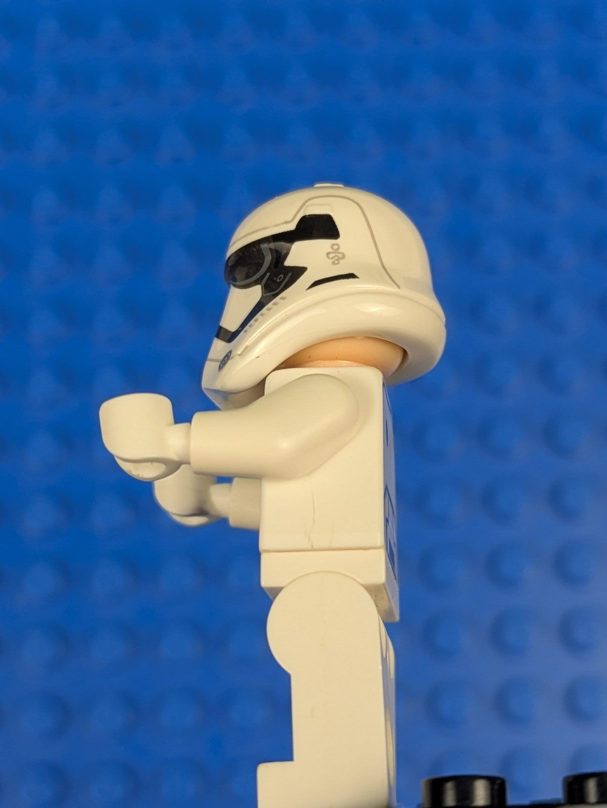 Lego Star Wars: First Order Stormtrooper - Rounded Mouth sw0667 Set 75103