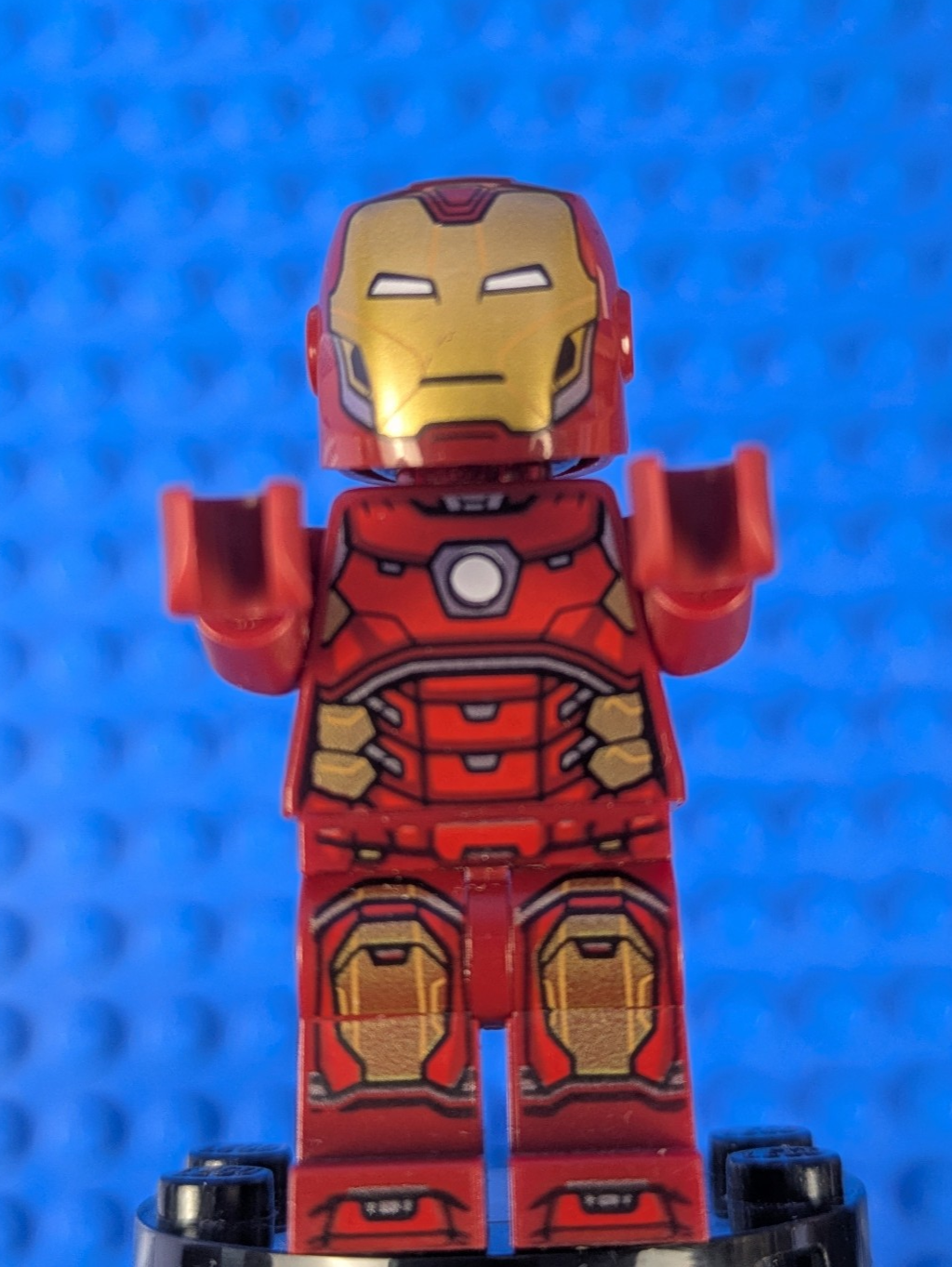 Lego Super Heroes: Iron Man - Silver Hexagon on Chest sh0612 Sets 76166, 242210