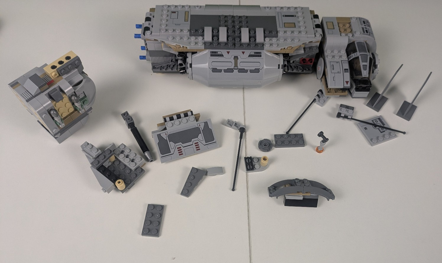 Lego Star Wars: Episode 7: Resistance Troop Transport Set 75140 - Incomplete Set