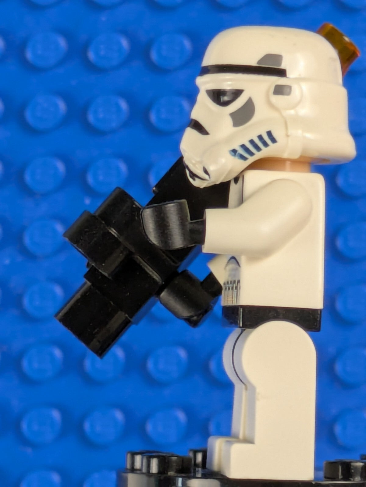 Lego Star Wars: Episode IV-VI: Imperial Stormtrooper w/ Blaster sw0036a Set 6211