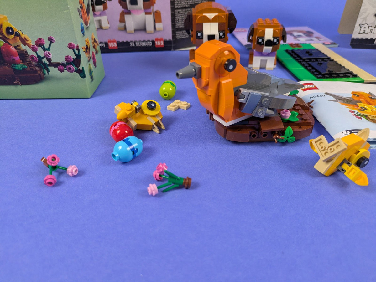 LEGO 3 Set Bundle: Budgie & Chick 40443, St. Bernard 40543, Bird's Nest 40639