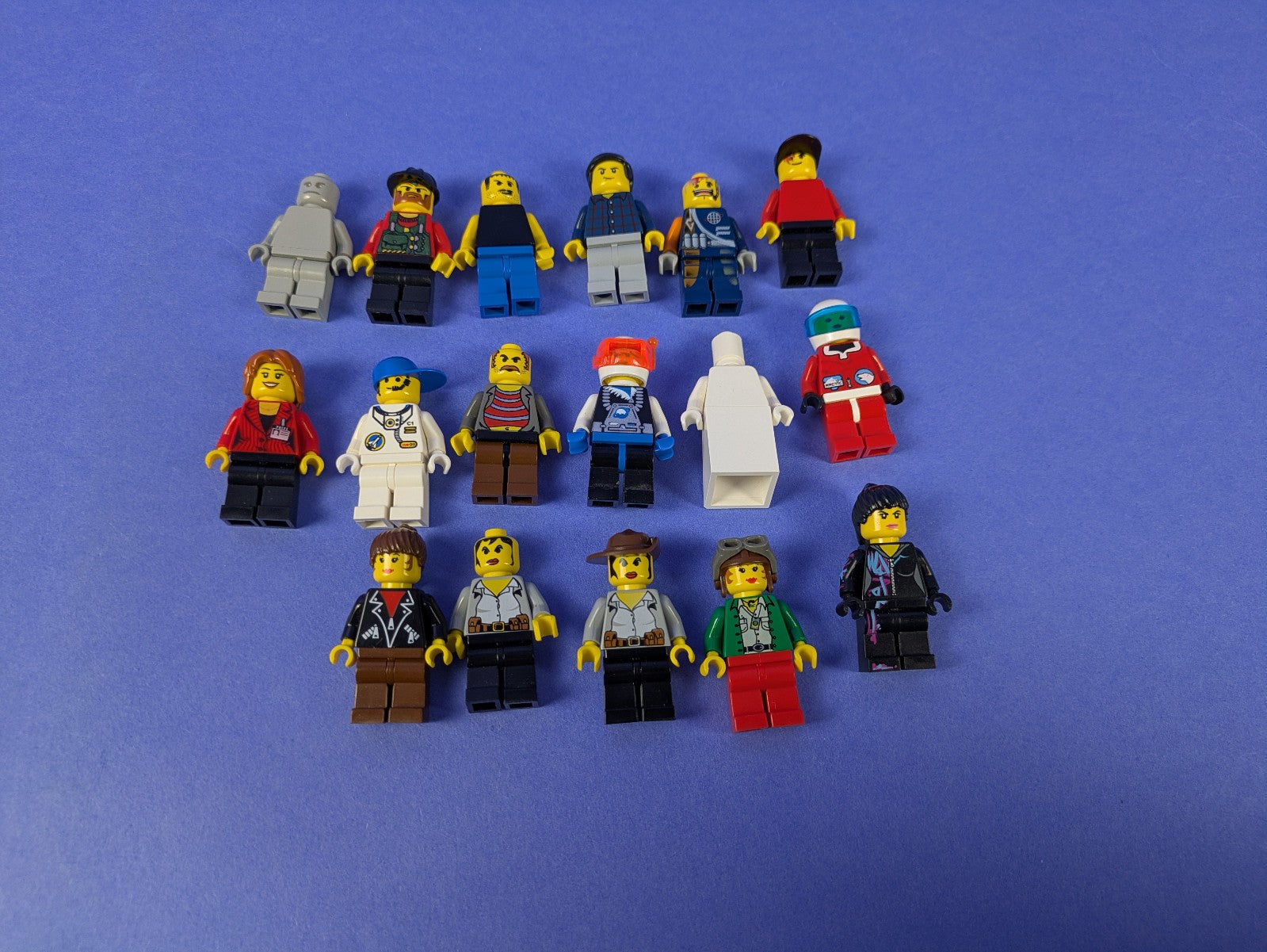 Lego Minifigure Bundle: 62 Assorted Minifigures 100% Authentic LEGO!