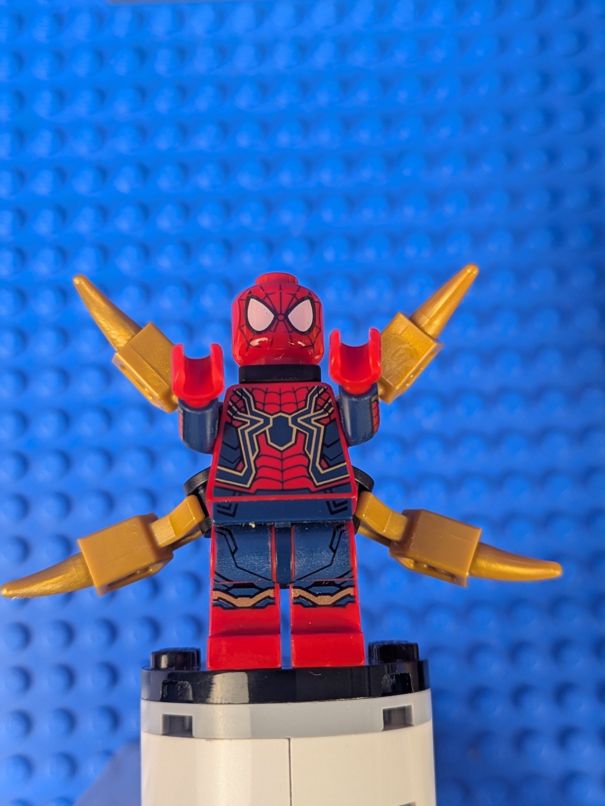 Lego Super Heroes: Iron Spider-Man - Mechanical Arms with Barbs sh0510 Set 76108