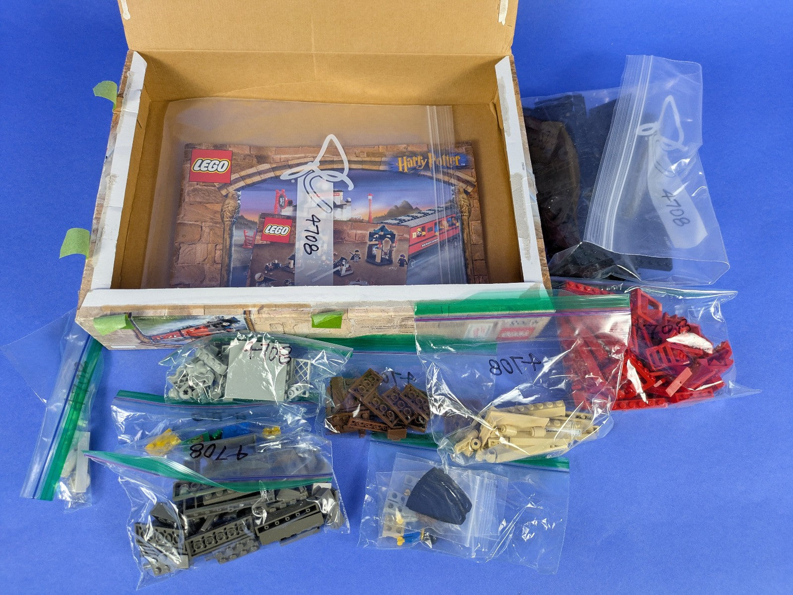 Lego Harry Potter: Hogwarts Express - 1st Edition Set 4708 Complete Set