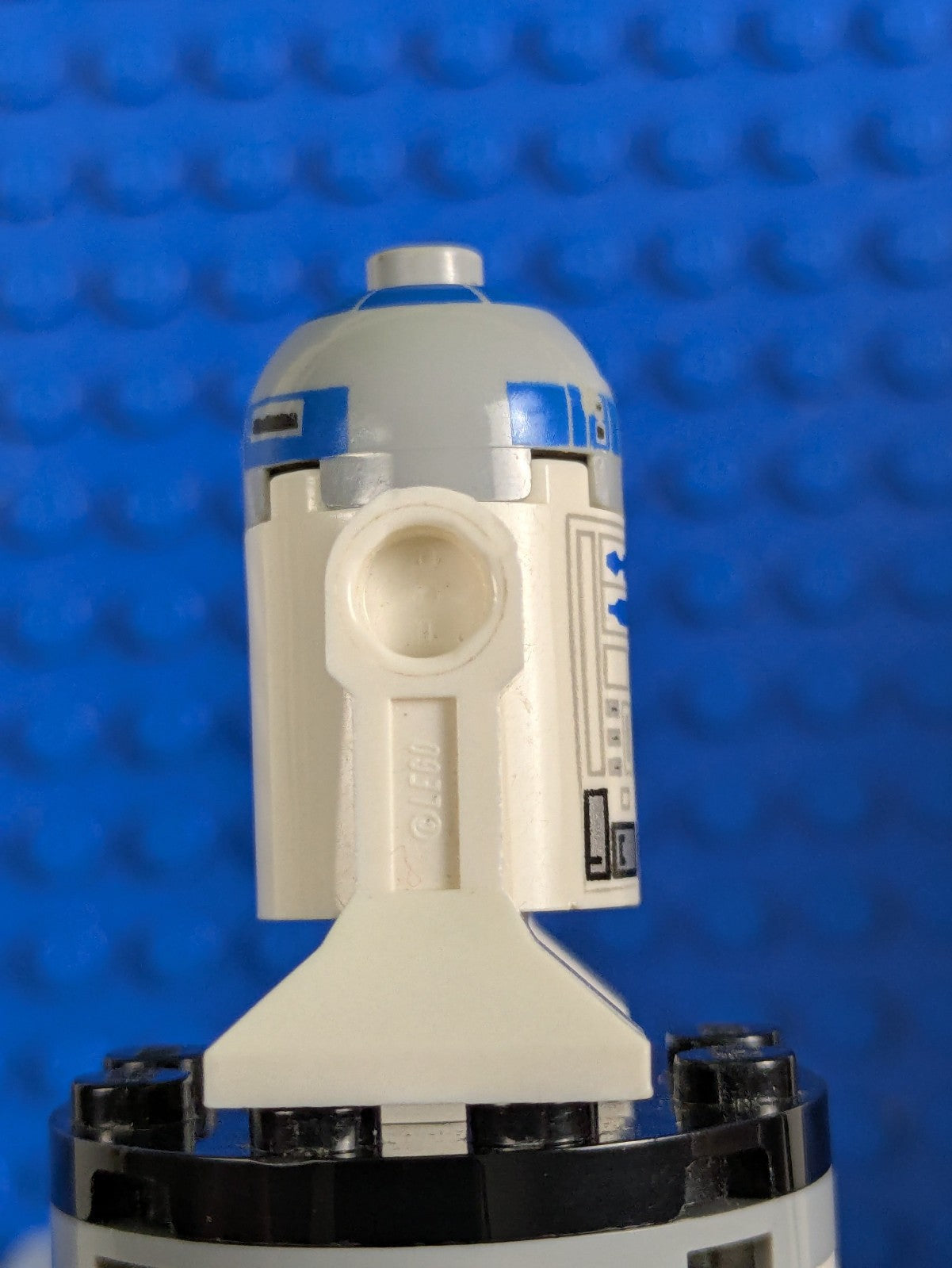 Lego Star Wars: Episode 4-6: R2-D2 - Astromech Droid sw0217a Set 75020