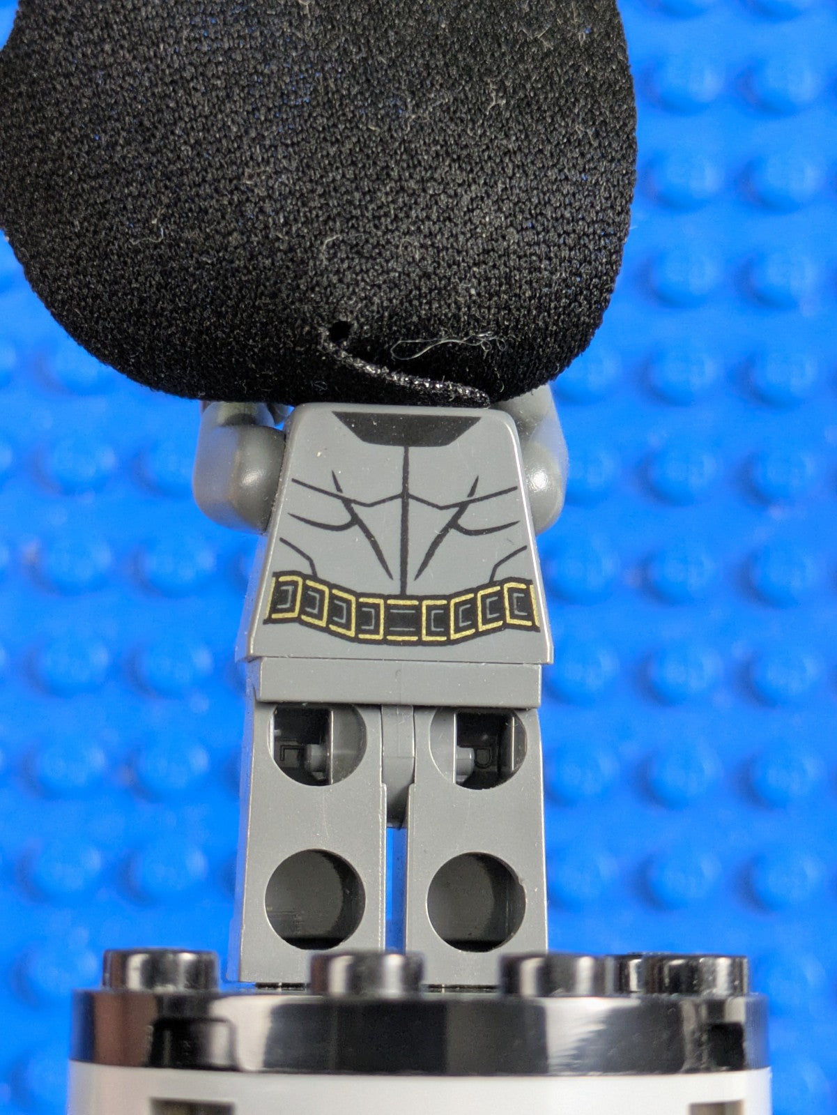 Lego Super Heroes: Batman - Dark Bluish Gray Suit sh0589 Set 76122