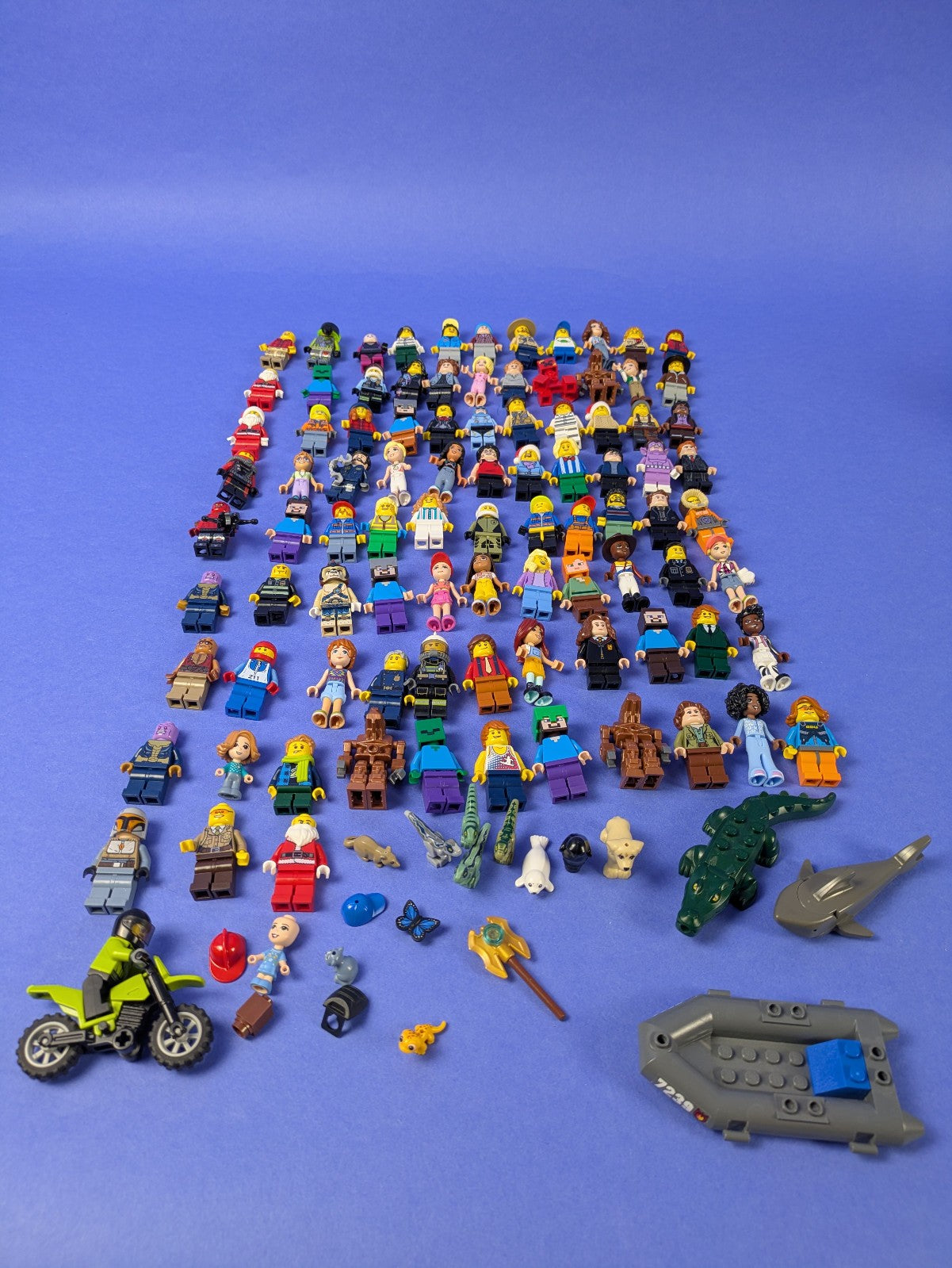 Lego Bundle Set: 100+ Random Minifigures Super Heroes, Minecraft, Harry Potter