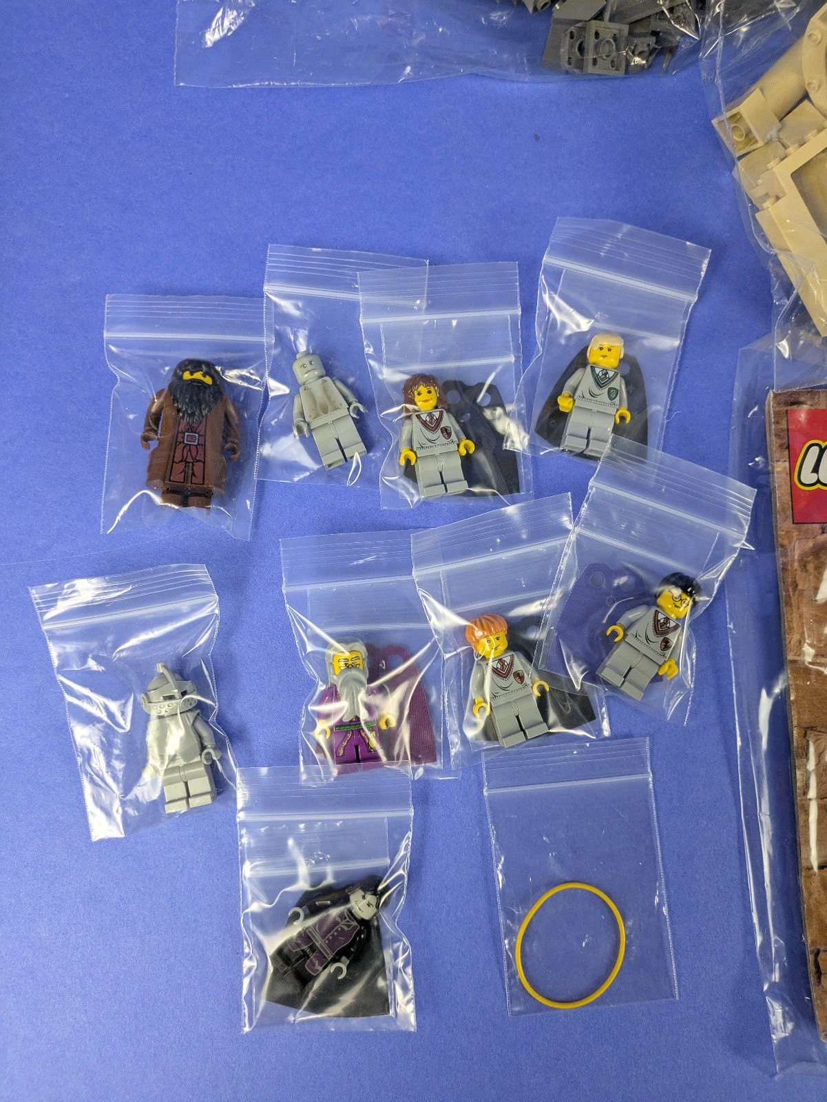 Lego Harry Potter: Hogwarts Castle - 1st edition 4709 Complete Set