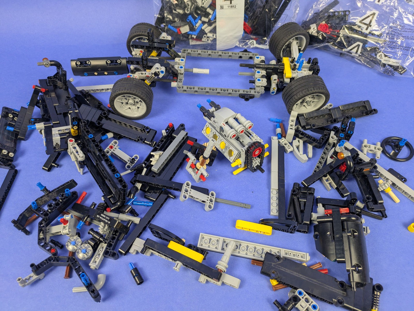 Lego Technic: Model: Race: Dom's Dodge Charger Set 42111 Complete Set