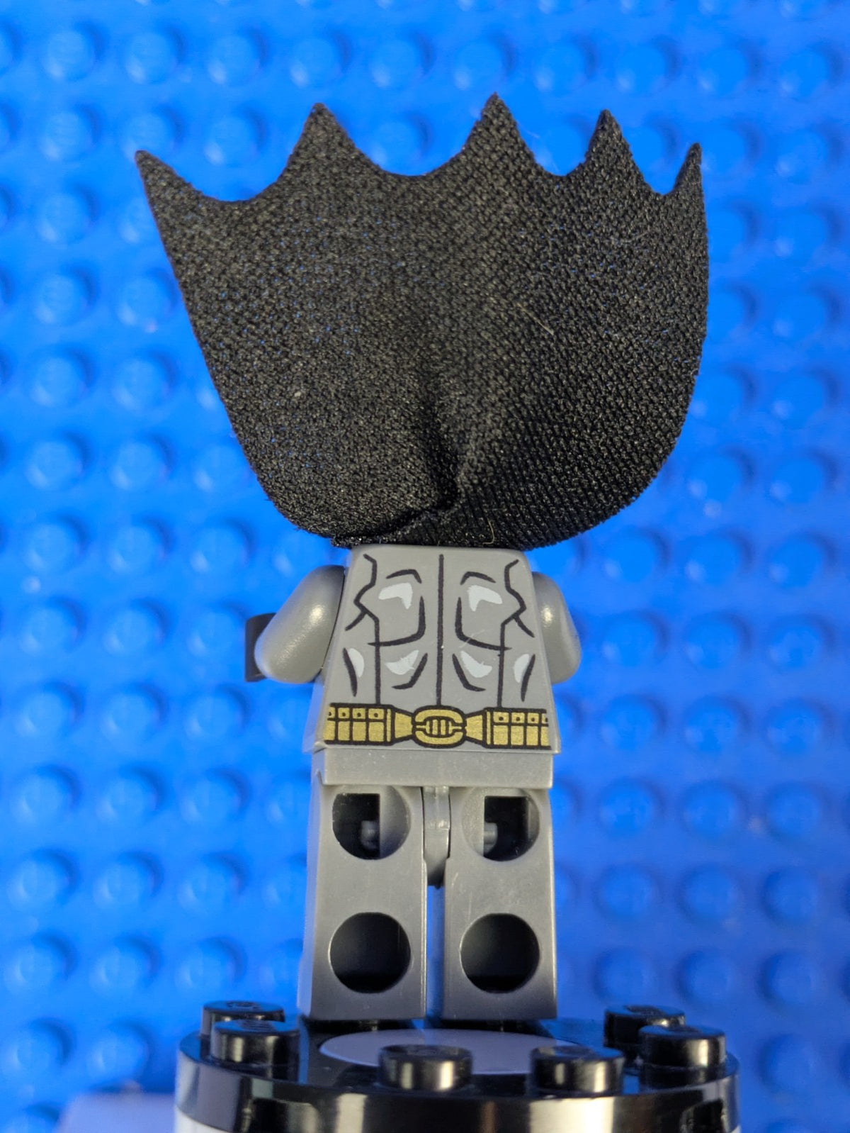 Lego Super Heroes: Batman - Dark Bluish Gray Suit sh0151 Sets 76026, 76055
