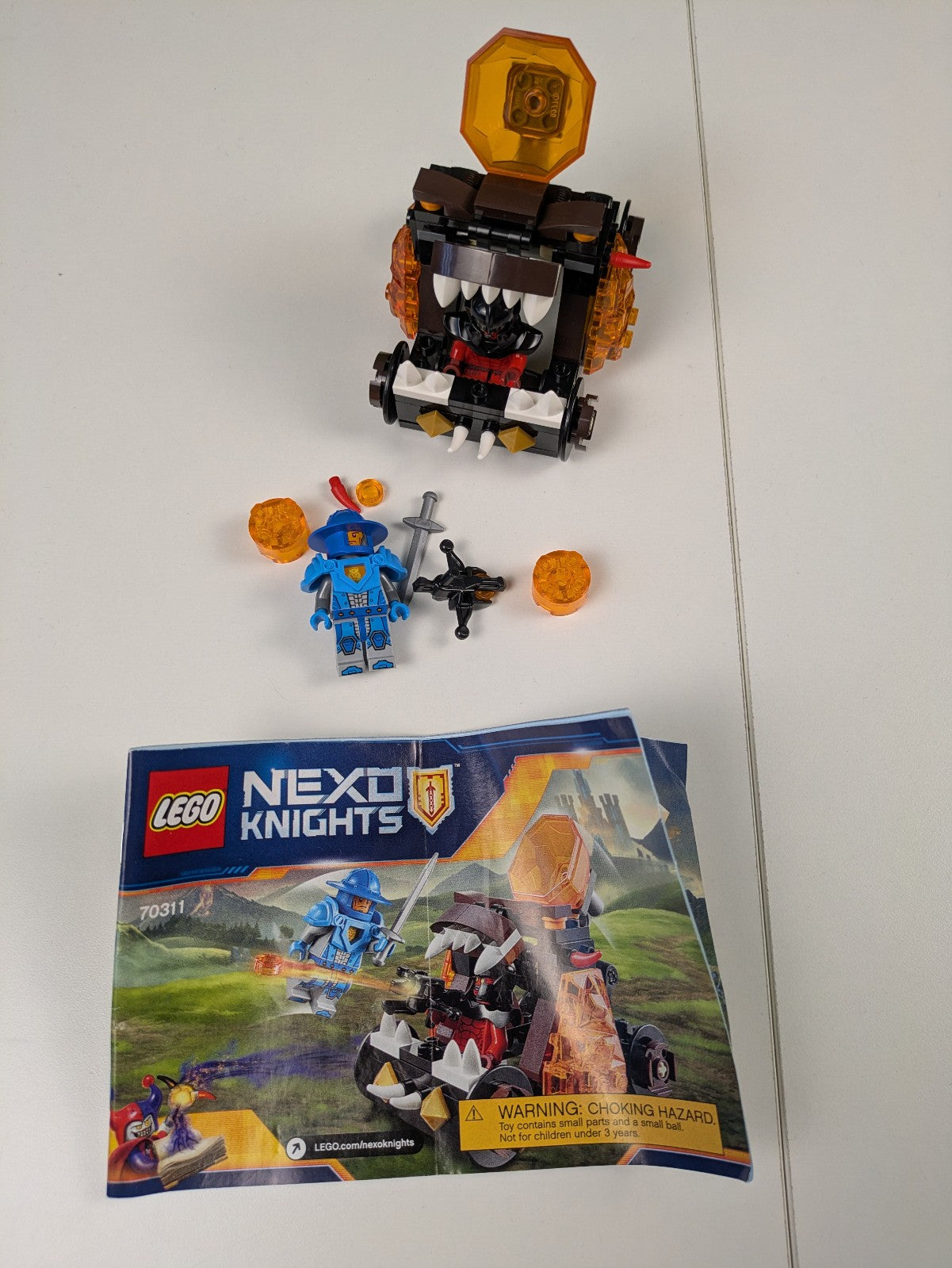 Lego NEXO KNIGHTS Collection: 12 Assorted Sets - Ultimate Collection!