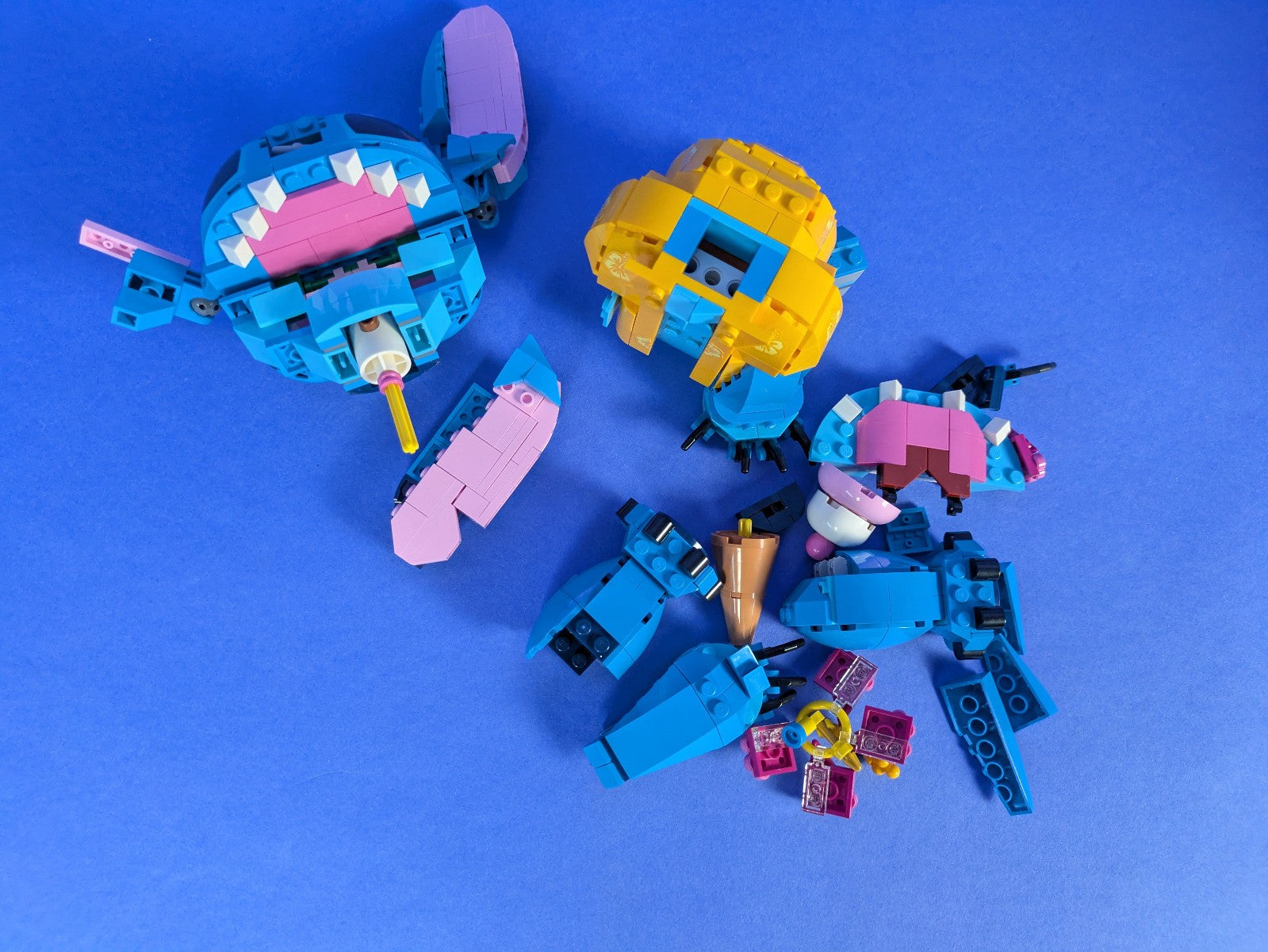 Lego Disney: Sculptures: Lilo & Stitch: Stitch Set 43249 - Set Only