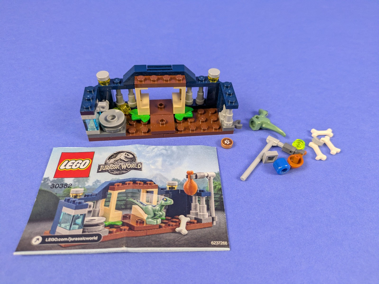 LEGO Jurassic World Baby Velociraptor Playpen polybag 30382 Complete Pre-Owned