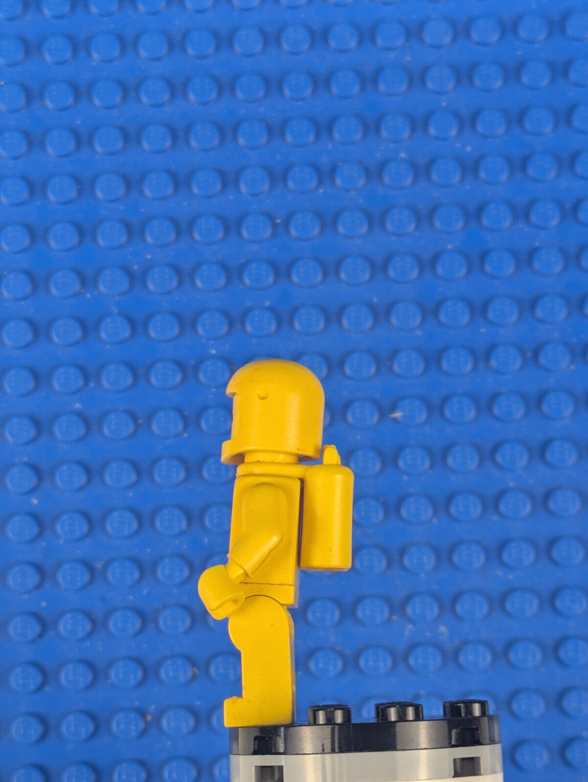 Lego Space: Classic Space: Classic Space - Yellow with Air Tanks sp007 Set 6950