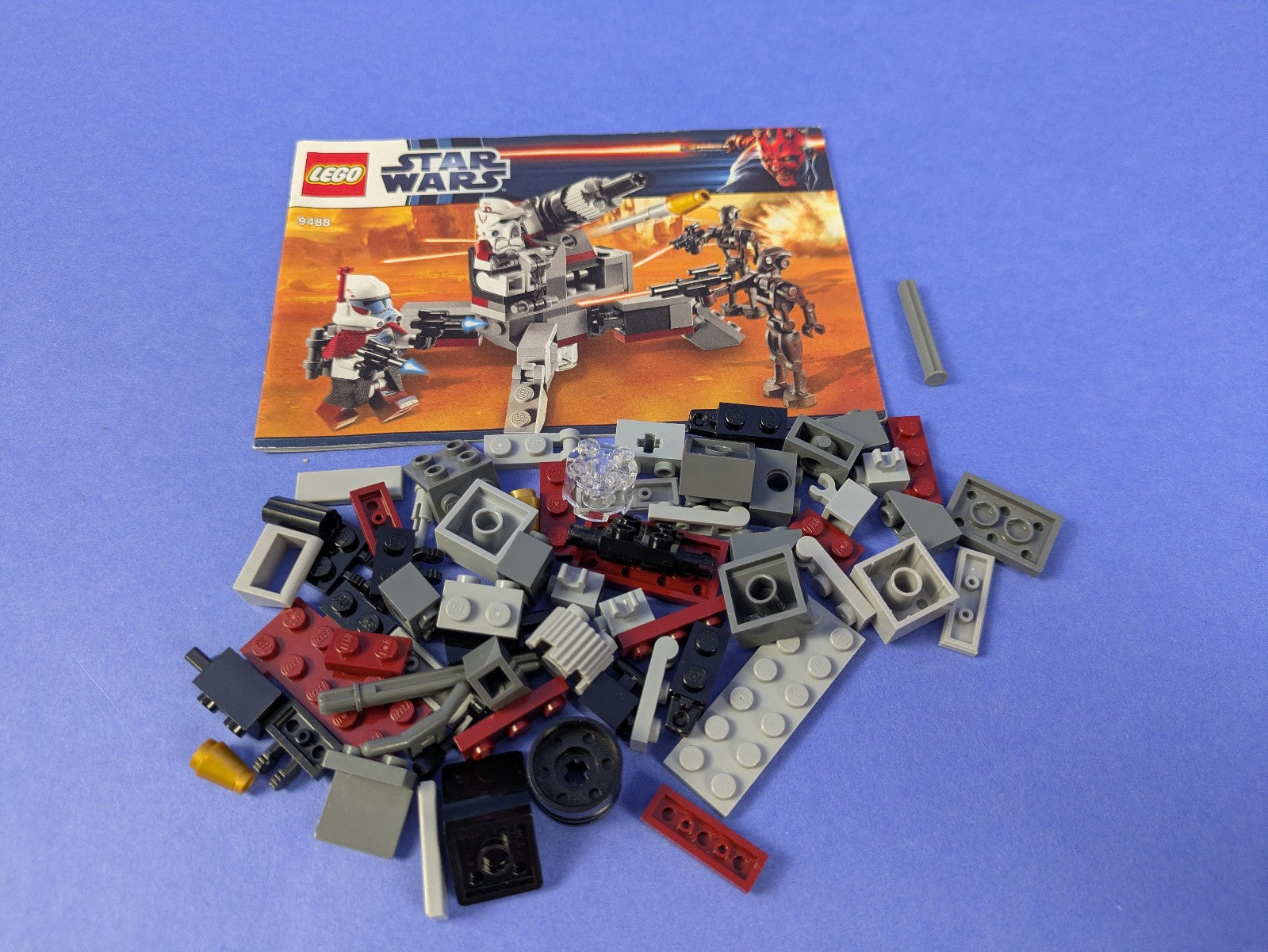LEGO Star Wars Elite Clone Trooper & Commando Droid Battle Pack 9488 Pre-Owned