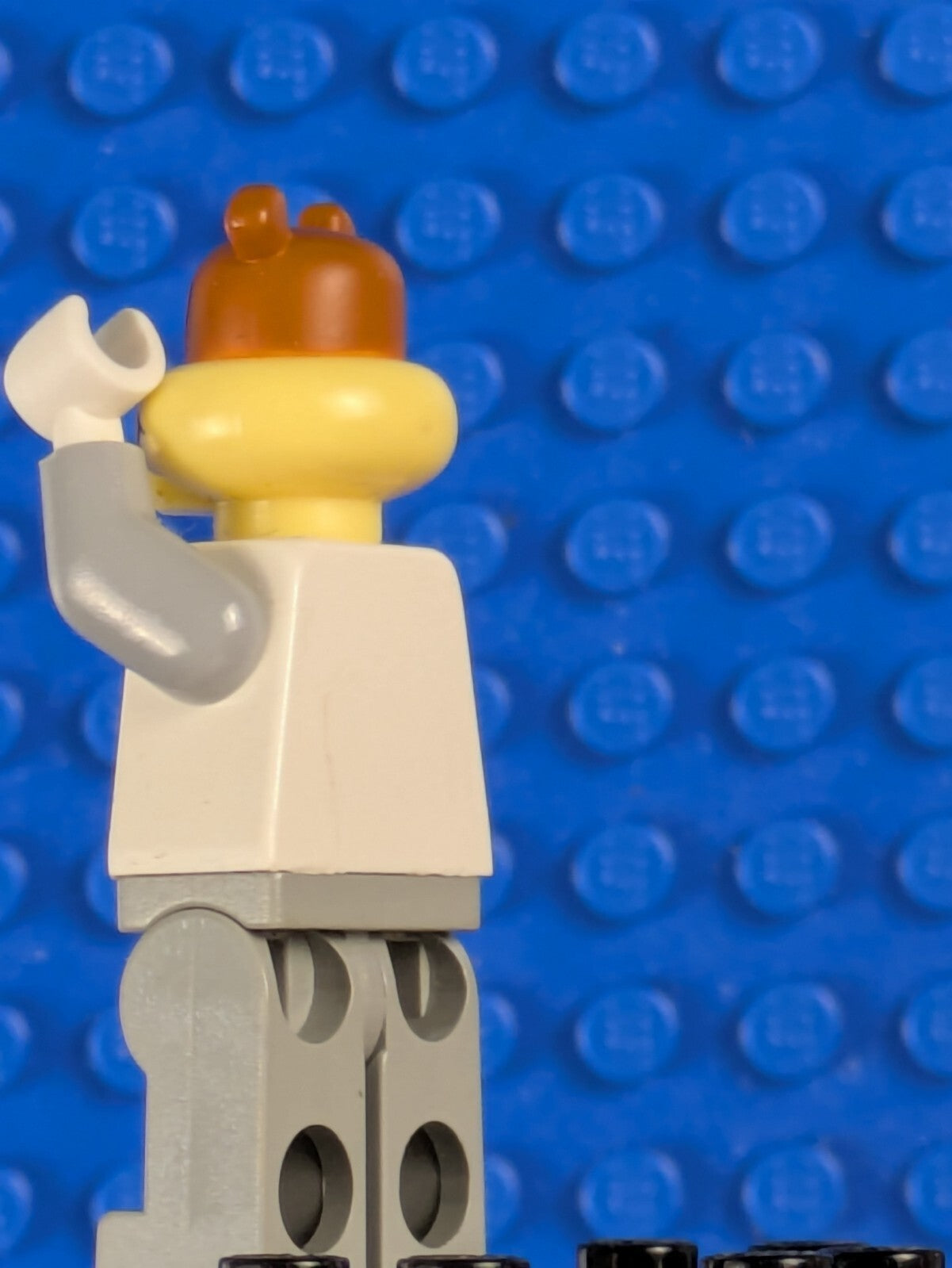 Lego SpongeBob SquarePants: General: Sandy Cheeks no Helmet bob012 Set 3831