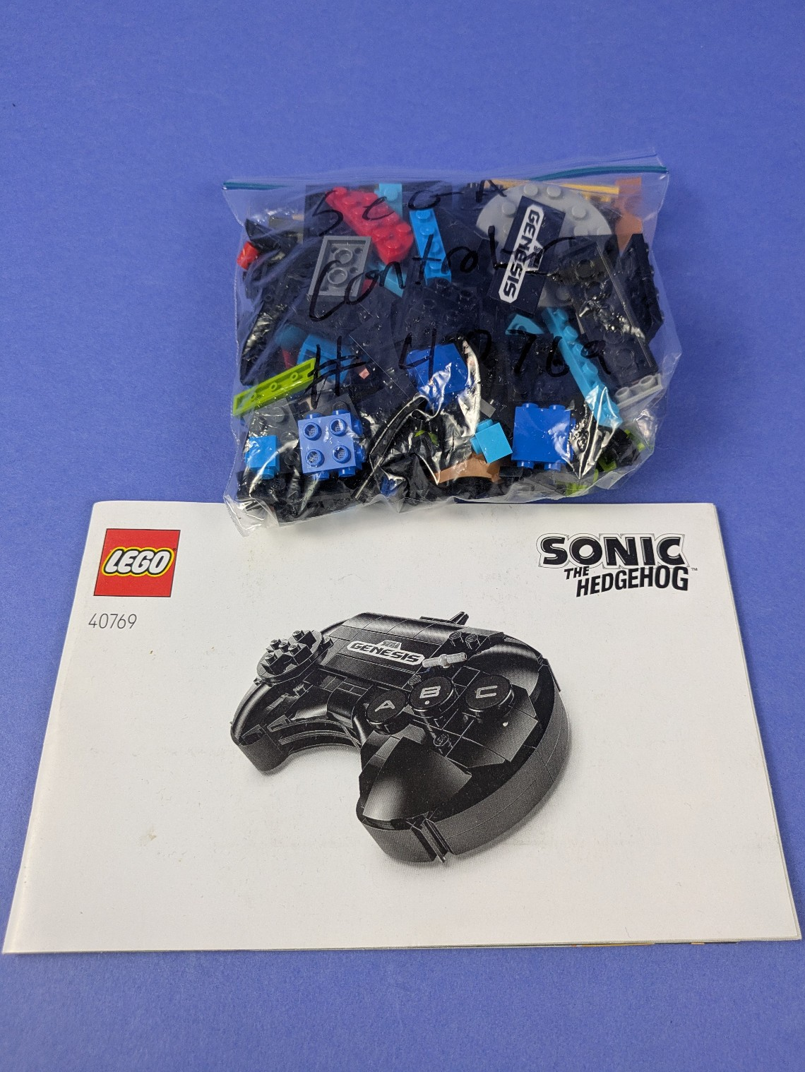 LEGO Sonic the Hedgehog SEGA Genesis Controller 40769 Complete Set Pre-Owned