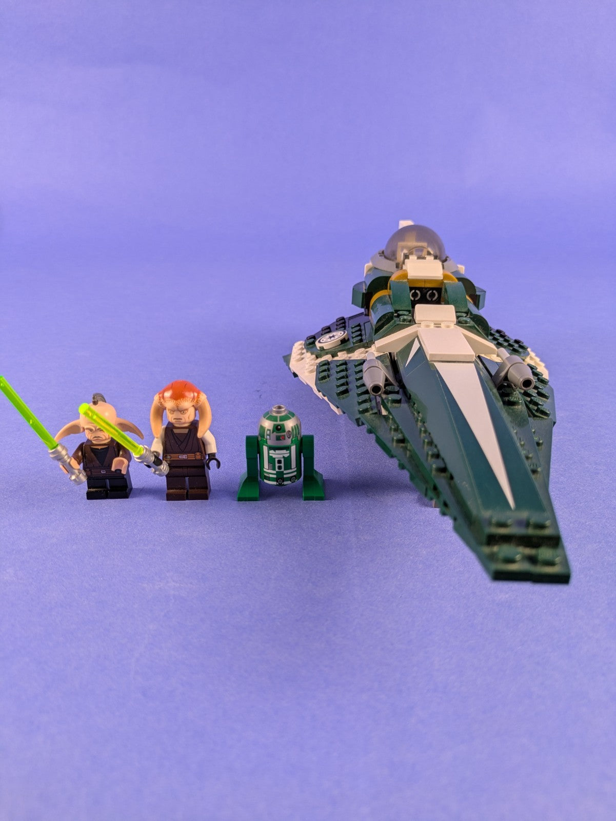 LEGO Star Wars Saesee Tiin's Jedi Starfighter 9498 Complete Set Pre-Owned