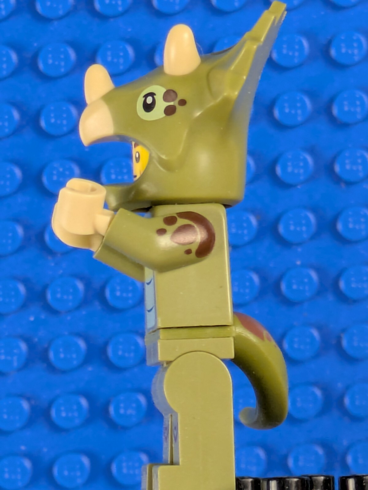 Lego Collectible Minifigures: Series 25: Triceratops Costume Fan col25-8 71045