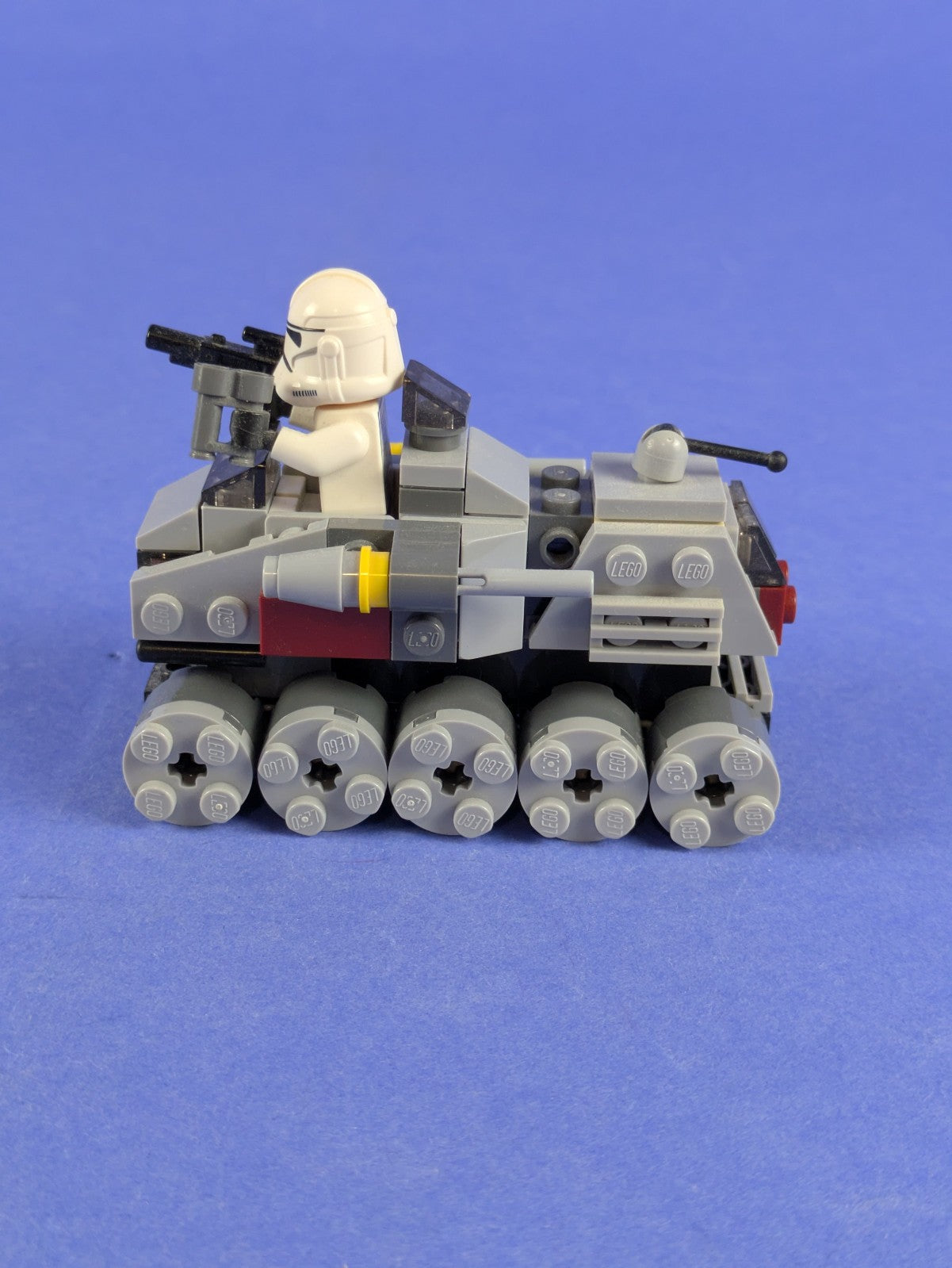 LEGO Star Wars Clone Turbo Tank 75028 Complete Set Pre-Owned