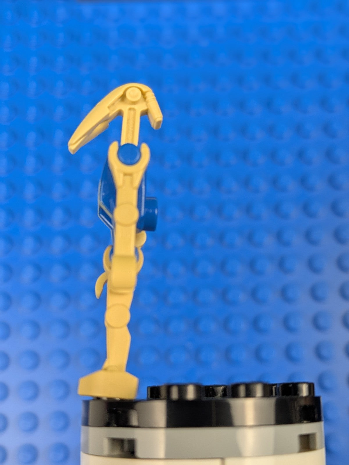 Lego Star Wars: Battle Droid Pilot - Blue Torso w/ Tan Insignia sw0360 Set 7958