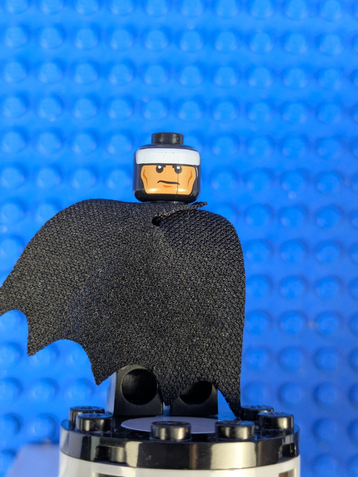 Lego Super Heroes: Batman - Dark Bluish Gray Suit sh0218 Set 76045
