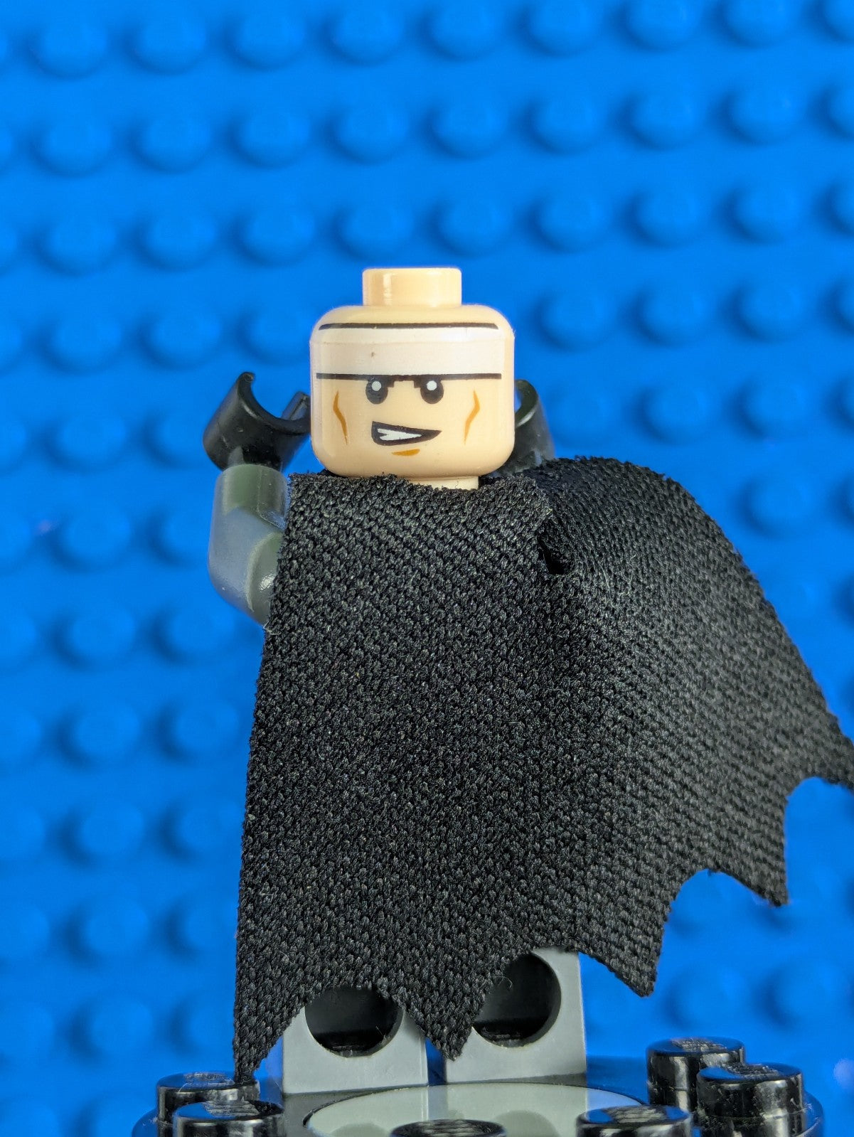 Lego Super Heroes: Batman - Dark Bluish Gray Suit sh0151 Set 76026