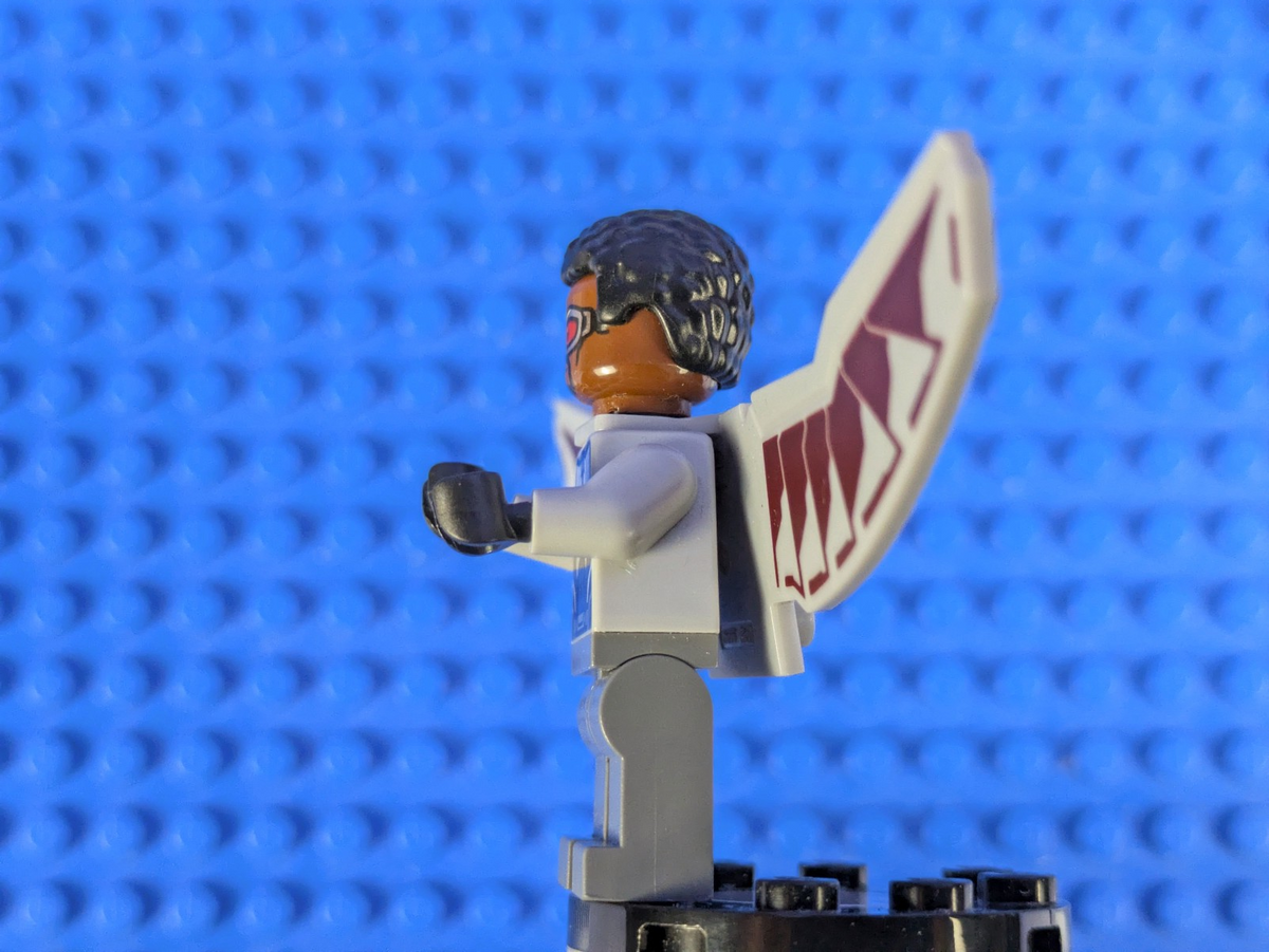 Lego Super Heroes: Captain America Civil War: Falcon sh0261 Set 76050