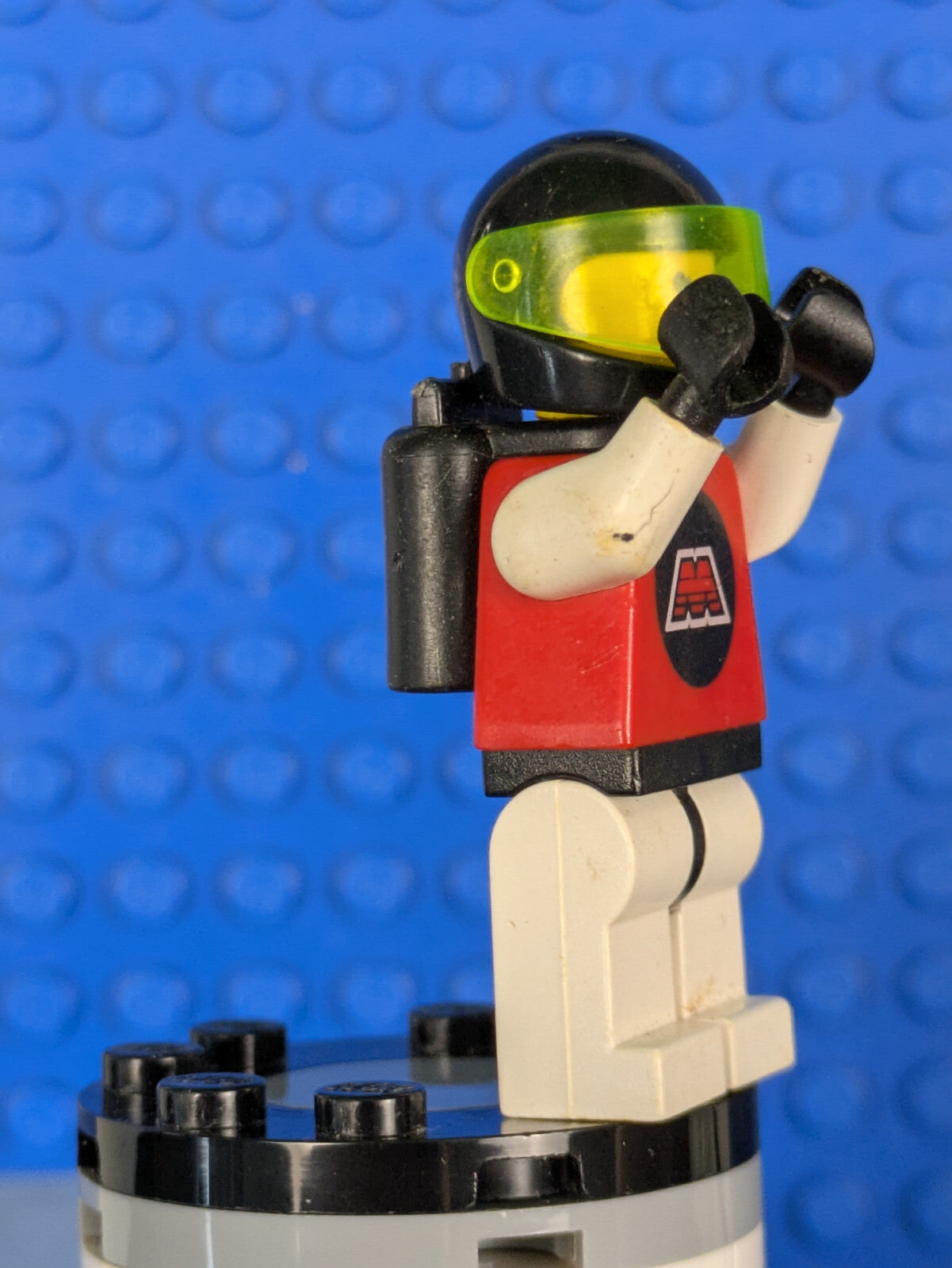 Lego Space: M:Tron: M:Tron with Air Tanks sp033 Sets 6989, 1478