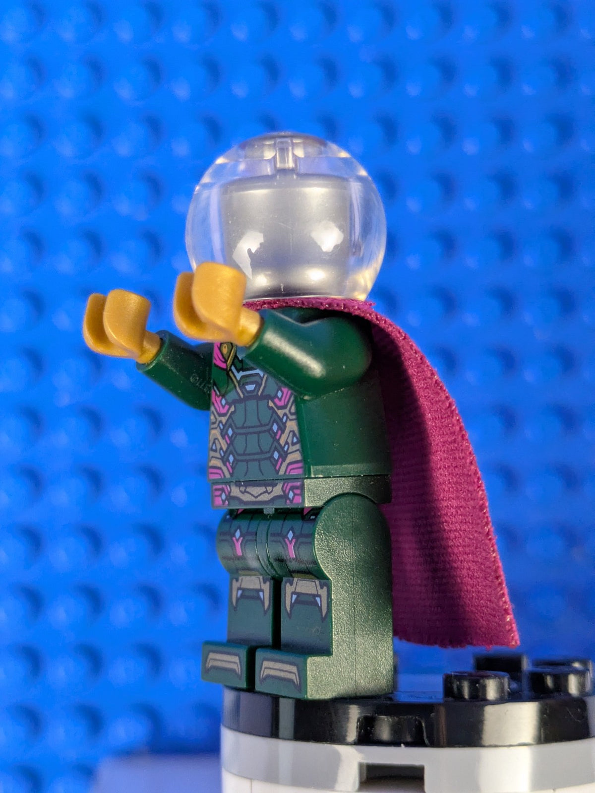Lego Super Heroes: Mysterio - Magenta Trim sh0580 Sets 76129, 76128
