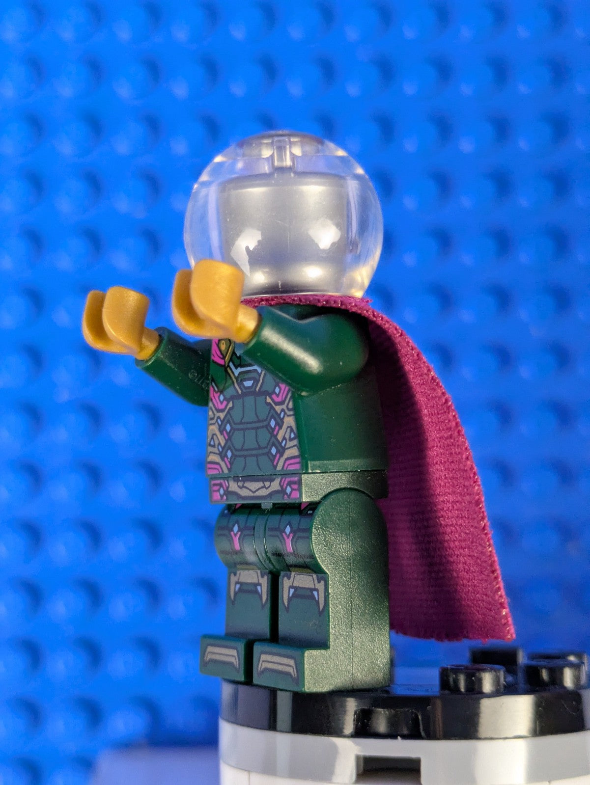 Lego Super Heroes: Mysterio - Magenta Trim sh0580 Sets 76129, 76128
