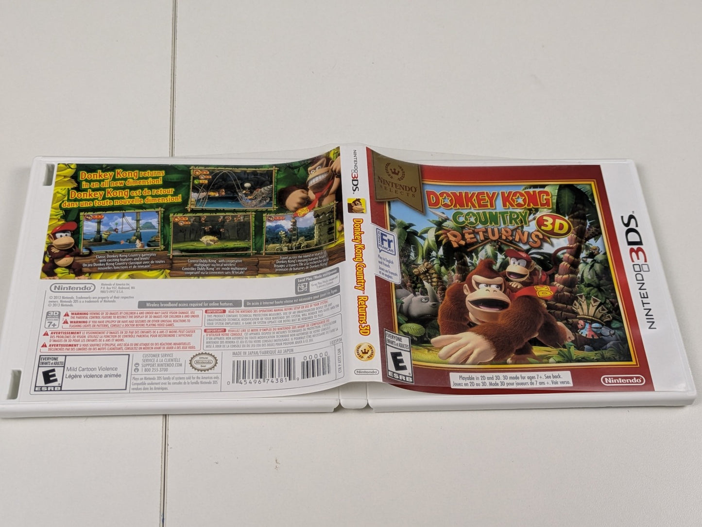 Donkey Kong Country Returns 3D (Nintendo 3DS, 2013) CIB