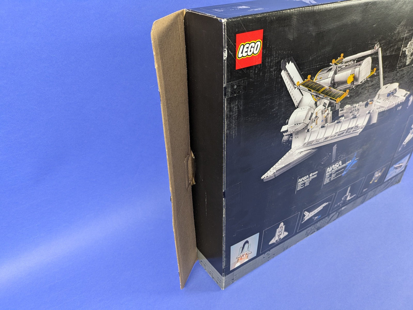 Lego Creator: Creator Expert: NASA Space Shuttle Discovery Set 10283 BRAND NEW