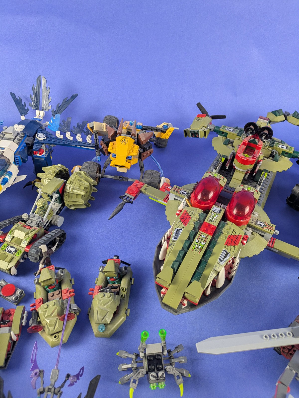 LEGO LEGENDS OF CHIMA Bundle Deal More Than 10 Sets Pre-Owned