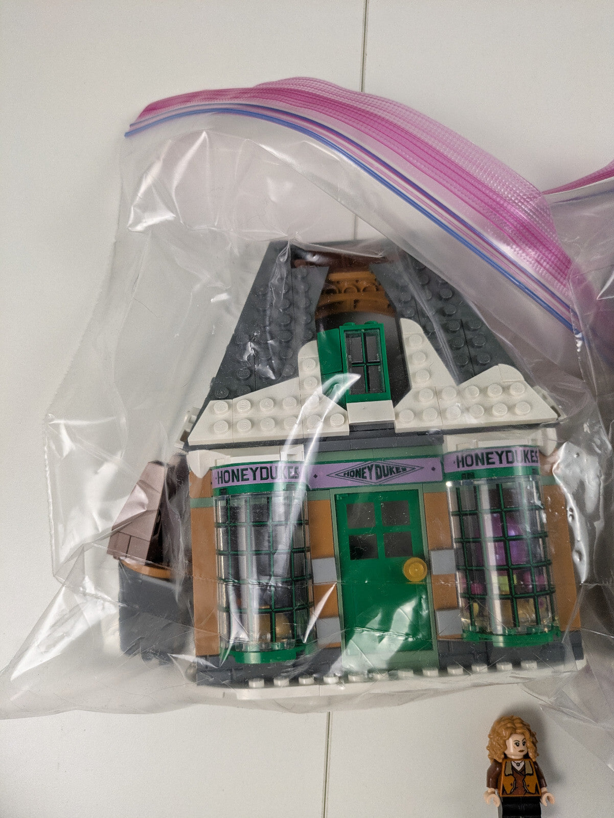 Lego Harry Potter: Hogsmeade Village Visit Set 76388 - Incomplete Set