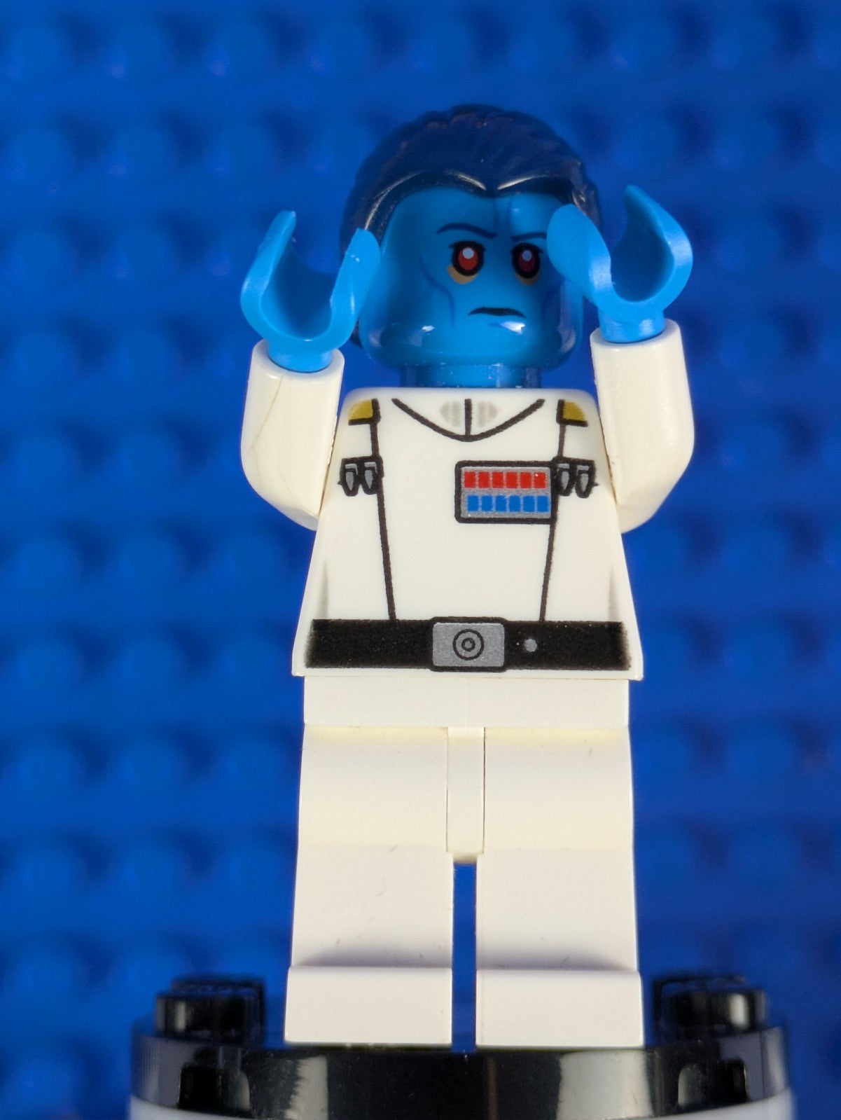 Lego Star Wars: Grand Admiral Thrawn - Dark Azure Skin sw0811 Set 75170