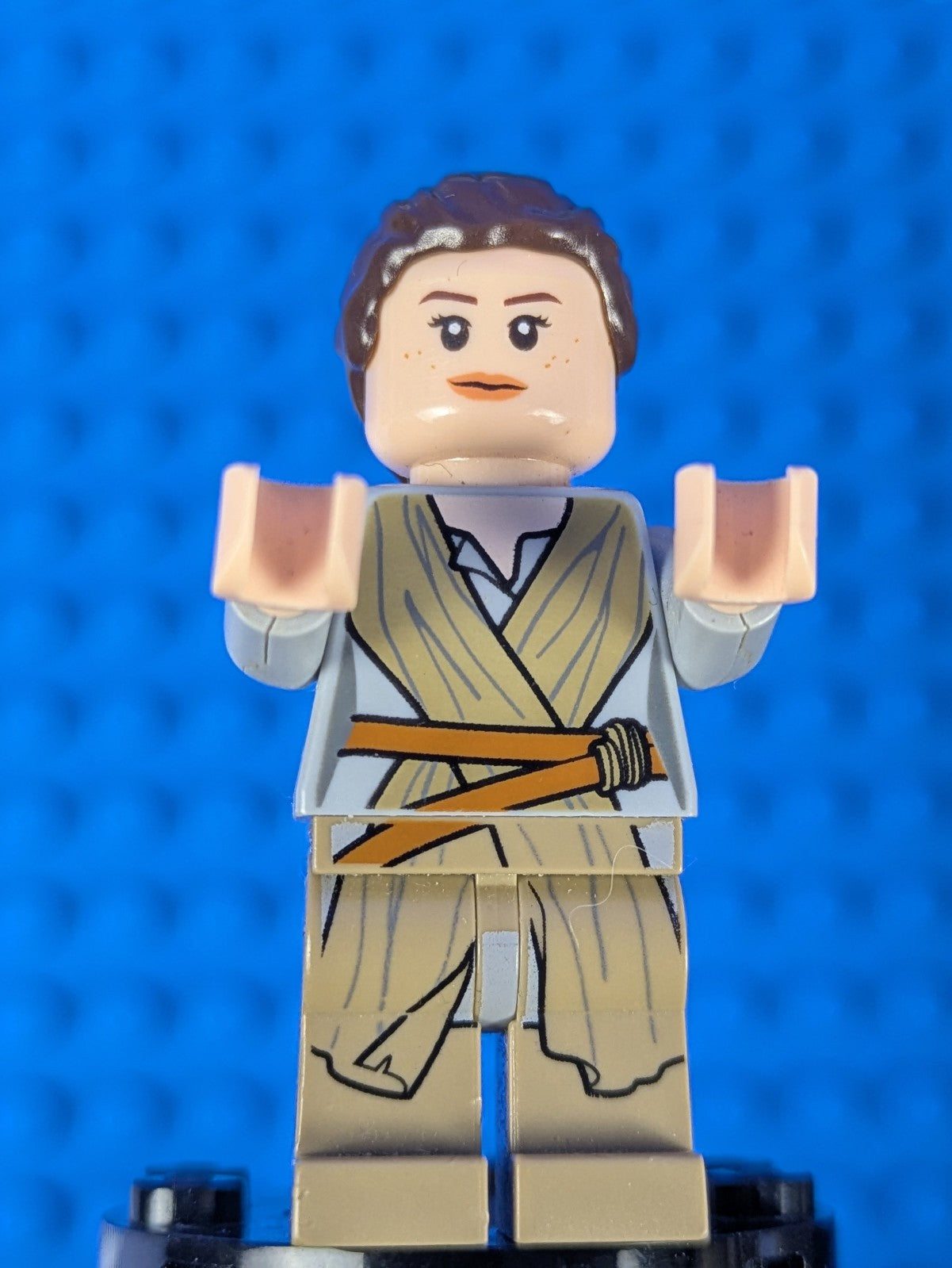 Lego Star Wars: Episode 7: Rey - Dark Tan Tied Robe sw0677 Set 75105