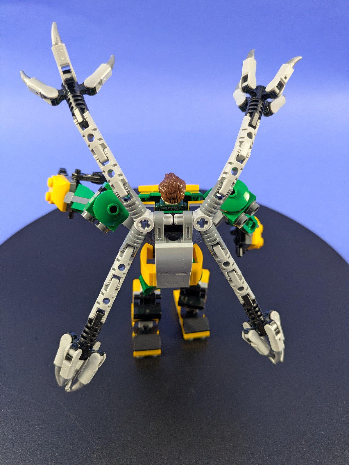 LEGO Super Heroes Spider-Man & Doctor Octopus Mech Battle 76198 Pre-Owned