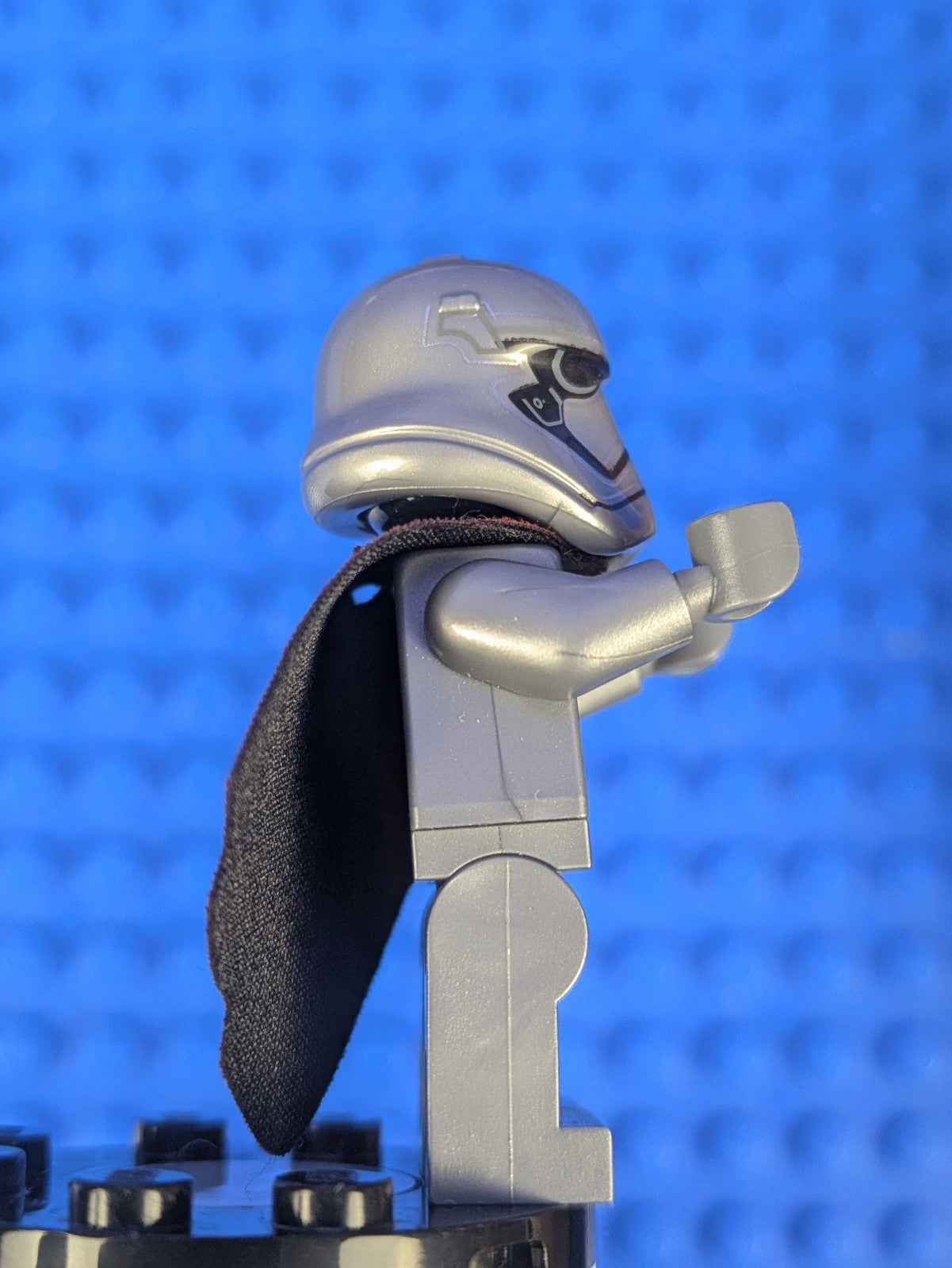 Lego Star Wars: Captain Phasma (Pointed Mouth Pattern) sw0904 Set 75201