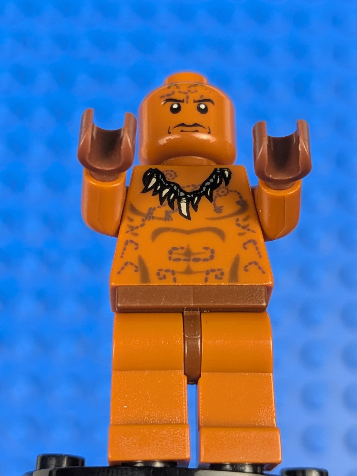 Lego Indiana Jones: Kingdom of the Crystal Skull: Ugha Warrior iaj015 Set 7627