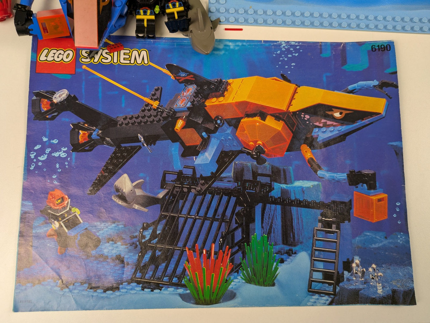 Lego Aquazone: Aquasharks: Shark's Crystal Cave Set 6190 - w/ Instructions