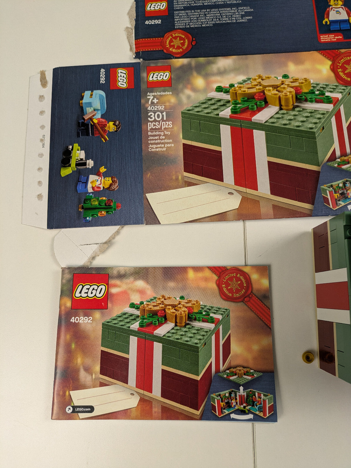 Lego Holiday & Event: Christmas: Christmas Gift Box Set 40292