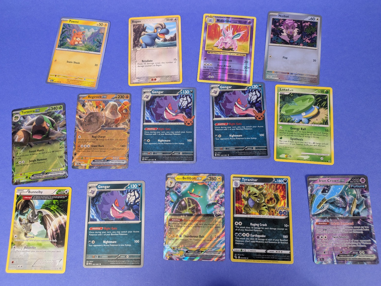 100 Pokemon Holo/Non-Holo Bundle / Lot - Commons, Uncommons, Rares - Random