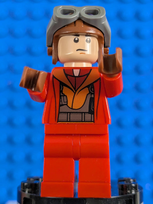 Lego Star Wars: Episode 1: Naboo Fighter Pilot - Red Jumpsuit sw0340 Set 7877
